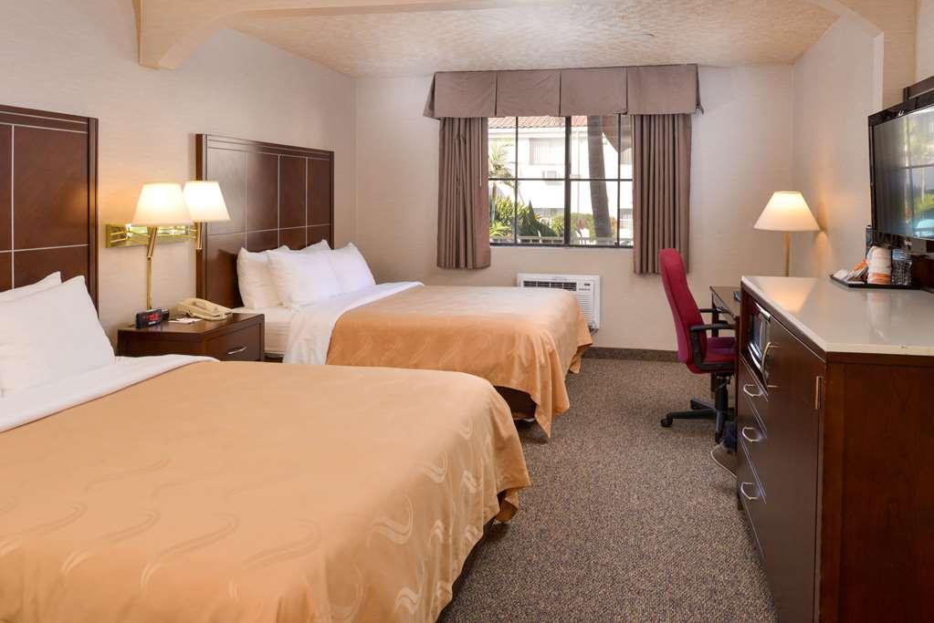 Quality Inn & Suites Walnut - City Of Industry Zimmer foto